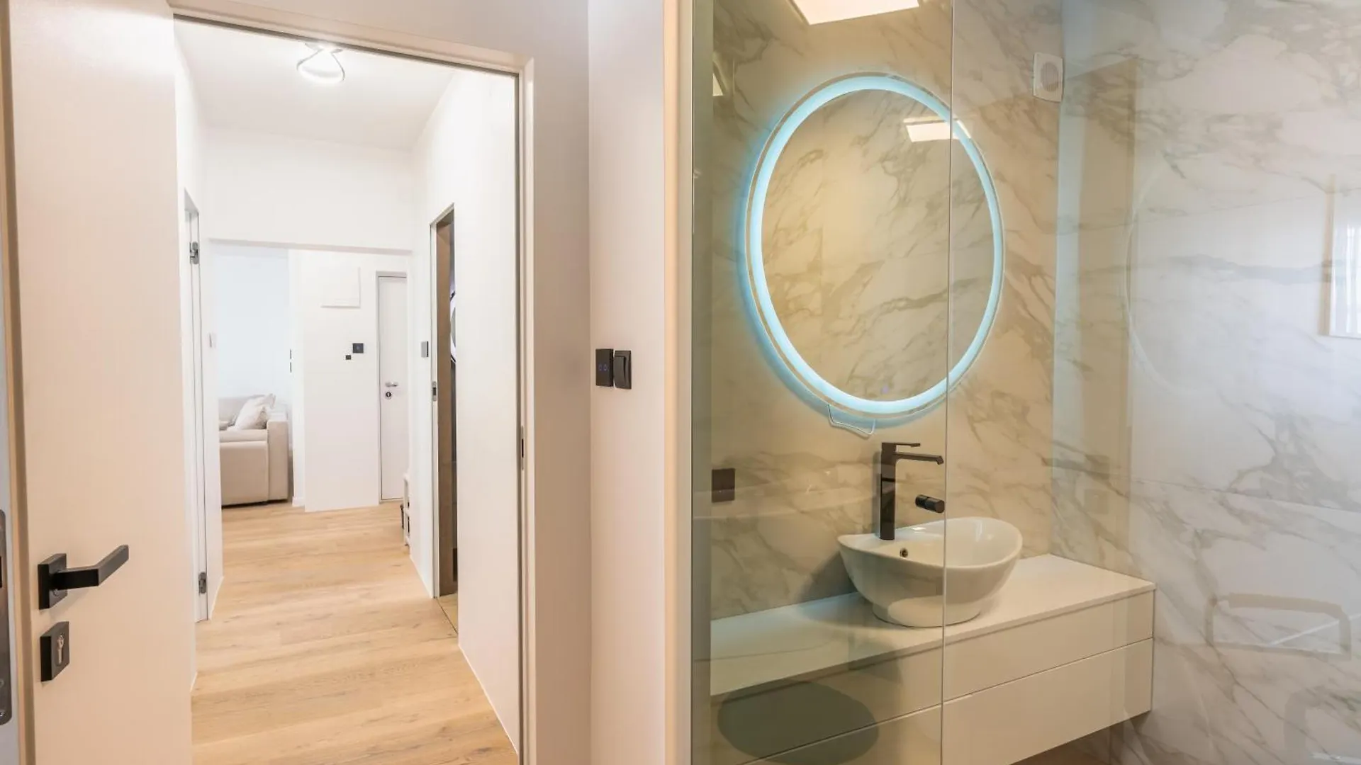 Premium Suites Vienna - Belvedere 0*,